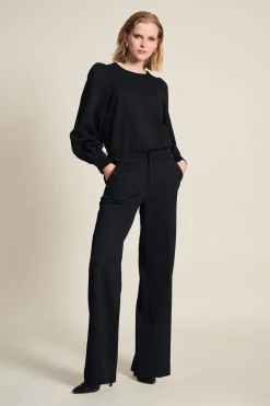 BROEK Lara><noscript><img width=